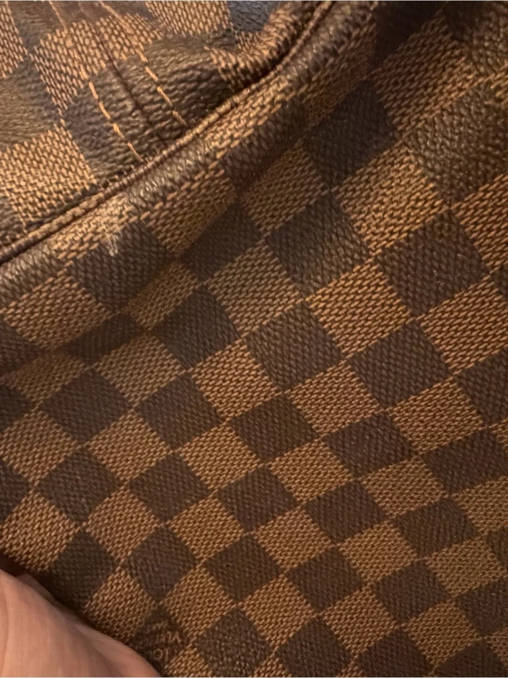Large Louis Vuitton Damier Never full